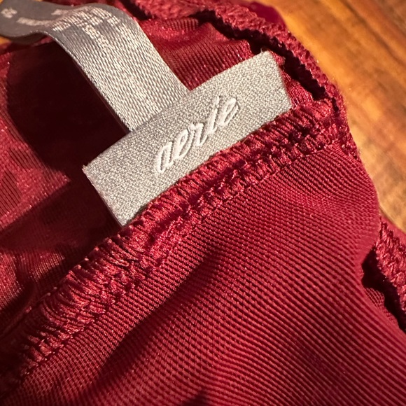 Aerie High-neck Bralette with Velvet detail - Size M - Picture 3 of 4